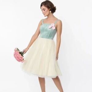 NWT Unique Vintage Sage & Ivory Tulle‎ Swing Cocktail Dress Size XL/14 Retro 50s